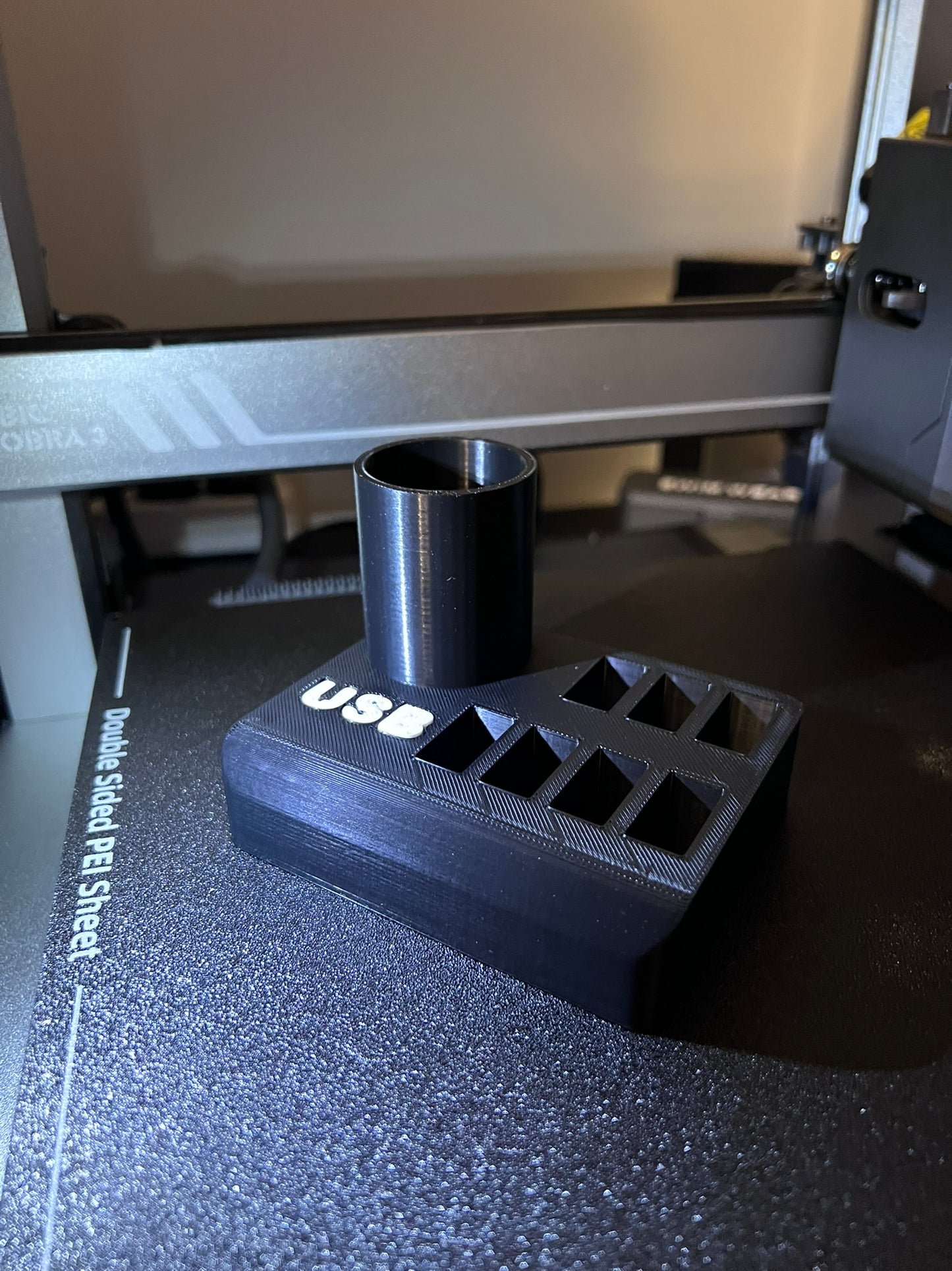 Slot per Penne e Pen-Drive USB