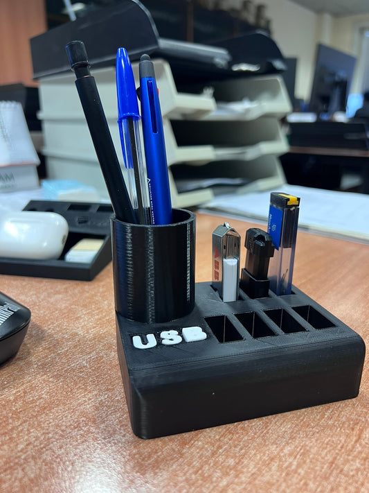 Slot per Penne e Pen-Drive USB